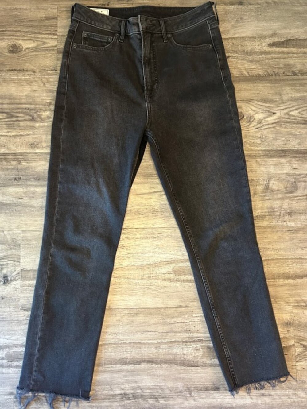 GAP Vintage Slim Sky High Jeans 29 8R Absolute Black Raw Hem Stretch Denim 70353